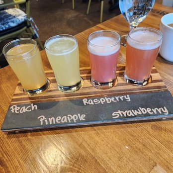 La Provence - Cedar Hills Crossing - Breakfast & Brunch Near Me - Beaverton, Oregon La Provence - Cedar Hills Crossing - Breakfast & Brunch Near Me - Beaverton, Oregon