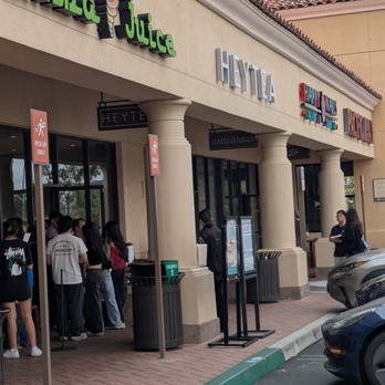 Hey Tea - Line snaking towards Ralph's during Grand Opening. Heytea is next to the plaza's longtime resident Jamba Juice. - Bubble Tea Near Me - Irvine, California