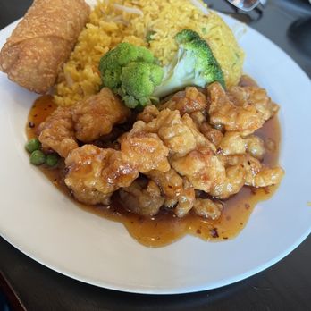 Yamato Asian Bistro - General tso chicken - Asian Fusion Near Me - Spencer, Massachusetts Yamato Asian Bistro - General tso chicken - Asian Fusion Near Me - Spencer, Massachusetts