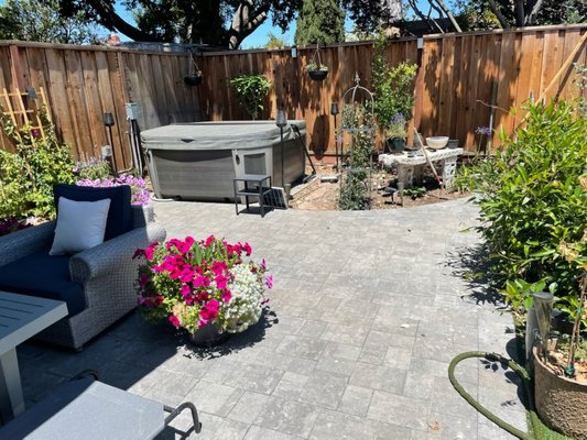 Outdoors - Our customers say: "I hired Robert to do a bathroom remodel I needed. This had to be done a quickly as possible given we had a 1 bathroom home.
Robert and his crew got started quickly. He kept me apprised of all the progress. He was very good at keeping me up to date on his work schedule.
I am a handyman so I watched him closely. I asked him if the would be supporting the tub with concrete and they did.  
His tile person is fantastic. I asked Robert if he could custom cut some time for a baseboard. They did and included nice looking metal edging.

Robert and his crew did pretty much everything. demo, sub floor install, plumbing, electrical, tile, painting, etc.

Whether your needs are a custom kitchen, bathroom, or any home renovation, give Robert a call."