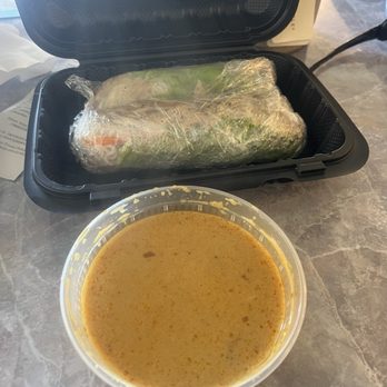 Tasty Thai - Fresh chicken salad rolls - Thai Near Me - Castle Rock, Washington Tasty Thai - Fresh chicken salad rolls - Thai Near Me - Castle Rock, Washington