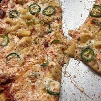 Hillcrest Brewing Company - pineapple jalepeno pizza - Pizza Near Me - San Diego, California Hillcrest Brewing Company - pineapple jalepeno pizza - Pizza Near Me - San Diego, California
