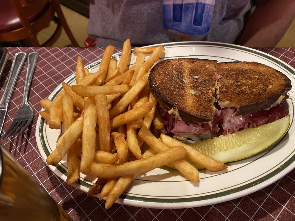 PETE’S STEAKHOUSE TAVERN 35 Photos & 94 Reviews 523 White Horse Ave