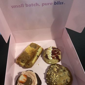 Blissri Bakeshoppe - Bakeries Near Me - Wellington, Florida