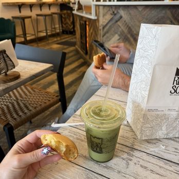 Rey Sol Coffee - Banana matcha, Pan de Bono (GF) - Coffee & Tea Near Me - Ridgewood, New Jersey Rey Sol Coffee - Banana matcha, Pan de Bono (GF) - Coffee & Tea Near Me - Ridgewood, New Jersey