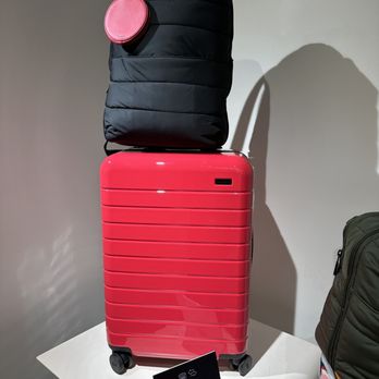 Away - Sets - Luggage Near Me - Boston, Massachusetts
