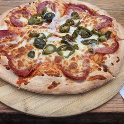 Stables Bistro Bar - American hot pizza