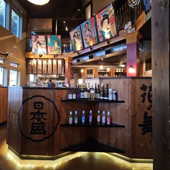 Izakaya Kichinto - 10/5/2024 - their decor is next level great! - Ramen Near Me - Portland, Oregon