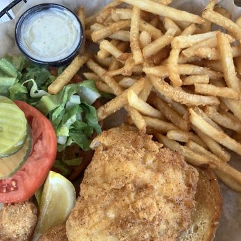 Fish On Seafood House - Grouper Sandwich (fried) - Seafood Near Me - Destin, Florida Fish On Seafood House - Grouper Sandwich (fried) - Seafood Near Me - Destin, Florida