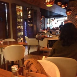 S Cafe & Brasserie