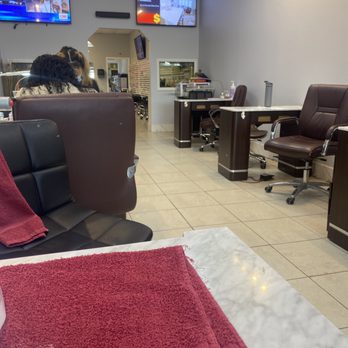 California Nail Salon - Nail Salons Near Me - Manchester, New Hampshire