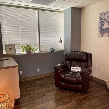 The PT People - Room 2 treatment room - Physical Therapy Near Me - Long Beach, California The PT People - Room 2 treatment room - Physical Therapy Near Me - Long Beach, California