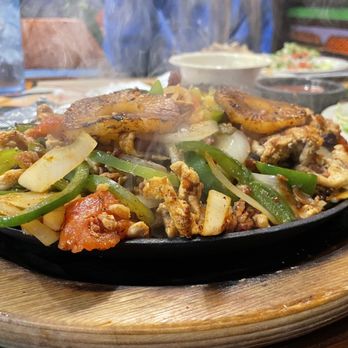 Texas Margaritas - Sizzling Hawaiian fajitas - Mexican Near Me - Zionsville, Indiana Texas Margaritas - Sizzling Hawaiian fajitas - Mexican Near Me - Zionsville, Indiana