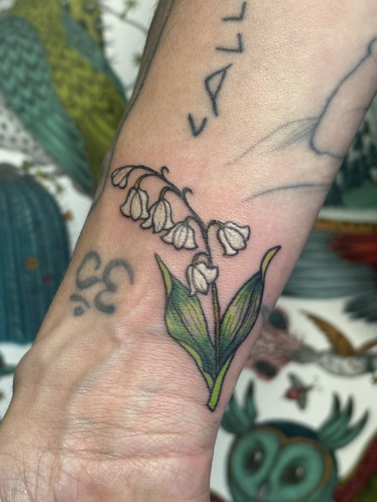 Tattoos by Shannon Starvish Logo