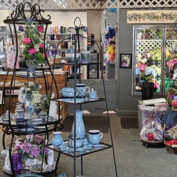 Village Flowers - Florists Near Me - Warrenton, Virginia Village Flowers - Florists Near Me - Warrenton, Virginia