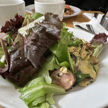 Tea Room Cafe - Scrambled eggs with spinach, mushroom and sausage and a side salad. - Coffee & Tea Near Me - Petaluma, California