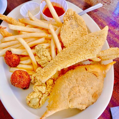 Captain Tom's by null