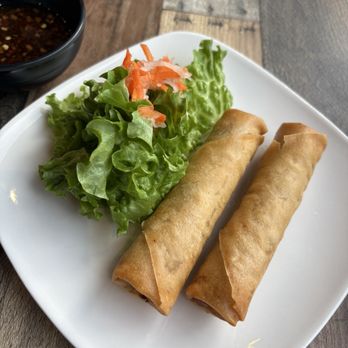 PHO 909 - 2 piece egg rolls - Vietnamese Near Me - Pomona, California