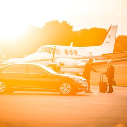 Executive Transportation - Town car service available for private flight pickup available at local FBO airports.
