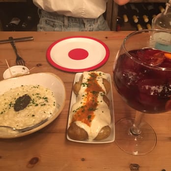 Casa Lolea - Black truffle risotto (actually orzo pasta), patatas, and sangria - Tapas Bars Near Me - Barcelona, B Casa Lolea - Black truffle risotto (actually orzo pasta), patatas, and sangria - Tapas Bars Near Me - Barcelona, B