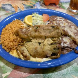 Las Palmas Mexican Restaurant & Bar - Chile Relleno Dinner - yum!!