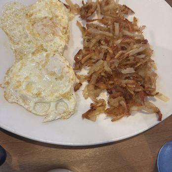Summerlin Cafe - Fried eggs & hash browns - Cafes Near Me - Fort Myers Beach, Florida