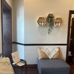 Breath Of Life Massage - Beautiful clean waiting room filled with the scent of essential oils and sounds of spa music