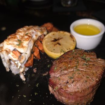 Morton's The Steakhouse - Steak and lobster - Steakhouses Near Me - Honolulu, Hawaii