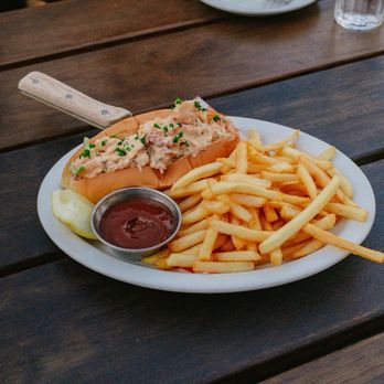 Found Oyster - Lobster Roll - Seafood Near Me - Los Angeles, California