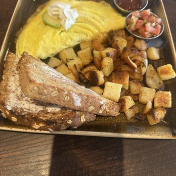 First Watch - Bacado Omelet - Breakfast & Brunch Near Me - Frisco, Texas