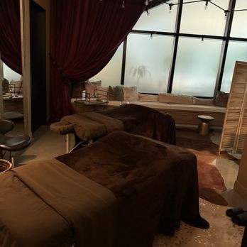 Tru Encompass Beauty - Gold room - Hair Salons Near Me - Sacramento, California Tru Encompass Beauty - Gold room - Hair Salons Near Me - Sacramento, California