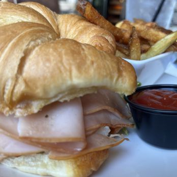 Ebb & Flow - California Sandwich no cheese - Cocktail Bars Near Me - Plano, Texas