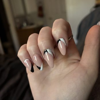 Wind Nails Salon & Spa - Messy nail design that they will charge you for. - Nail Salons Near Me - Centennial, Colorado Wind Nails Salon & Spa - Messy nail design that they will charge you for. - Nail Salons Near Me - Centennial, Colorado