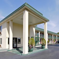 Super 8 by Wyndham Ashburn - Super 8 Ashburn