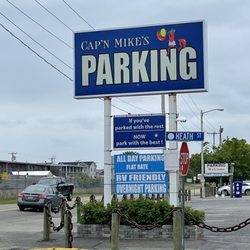 Cap'n Mike's Parking