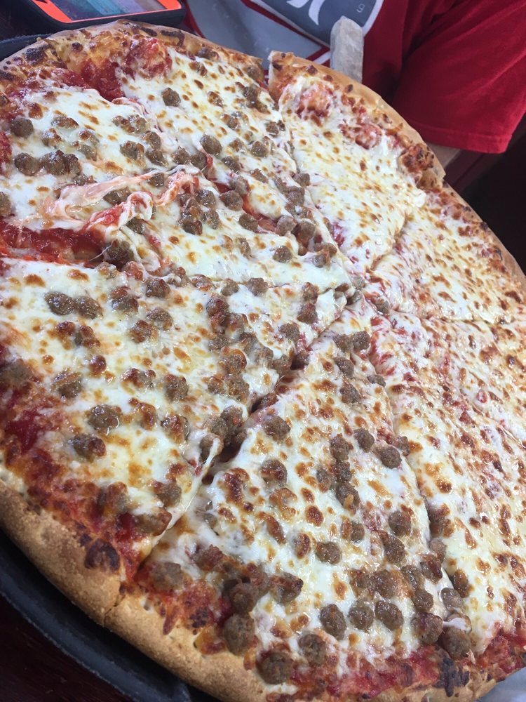 Four seasons pizza Logo