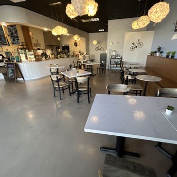 Cafe Mong - Inside cafe mong - Breakfast & Brunch Near Me - Las Vegas, Nevada