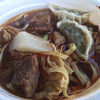 痴飲痴食 - Beef brisket and dumplings noodles 牛腩韭菜餃車仔麵 - Dim Sum Near Me - Hong Kong, HK