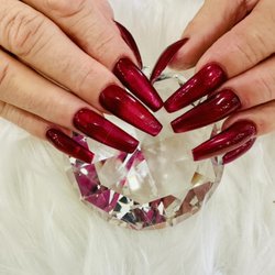 Venice Nails and Spa - Red Cateye