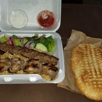 Royal Kabob - Sultan kabob platter with bread and dipping chutneies - Afghan Near Me - Brampton, Ontario Royal Kabob - Sultan kabob platter with bread and dipping chutneies - Afghan Near Me - Brampton, Ontario
