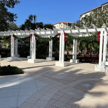 River Island - Such pretty decor - Swimming Pools Near Me - Kissimmee, Florida River Island - Such pretty decor - Swimming Pools Near Me - Kissimmee, Florida