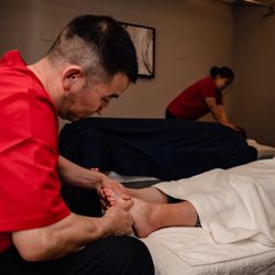 Lee Massage Studio - Couples Combo Massage