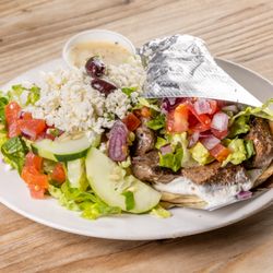 Souvlaki Fast - Beef/lamb combo Greek salad