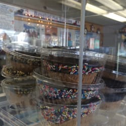 Mickeys Igloo 3 - Waffle bowls and cones