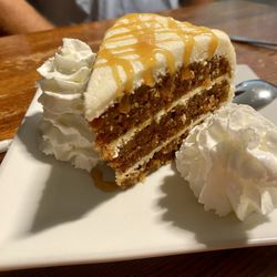 A.T. The Black & White - Carrot Cake