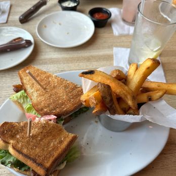 California Dreaming - Club sandwich - American Near Me - Surfside Beach, South Carolina California Dreaming - Club sandwich - American Near Me - Surfside Beach, South Carolina