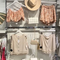 LIT Boutique - Sweet summer display