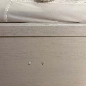 4 You Moving - damaged bed - Movers Near Me - Burnaby, British Columbia 4 You Moving - damaged bed - Movers Near Me - Burnaby, British Columbia
