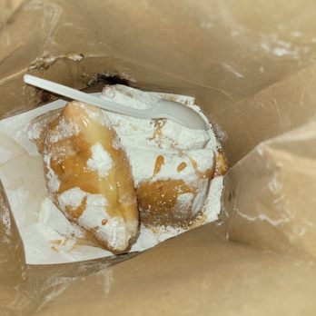Le Bon Temps - Classique with caramel drizzle - Bakeries Near Me - Dallas, Texas