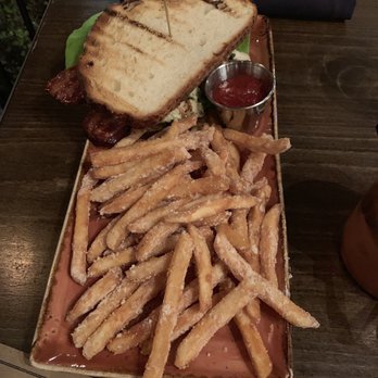 Crush & Brew - Pesto chicken sandwich! - New American Near Me - Temecula, California